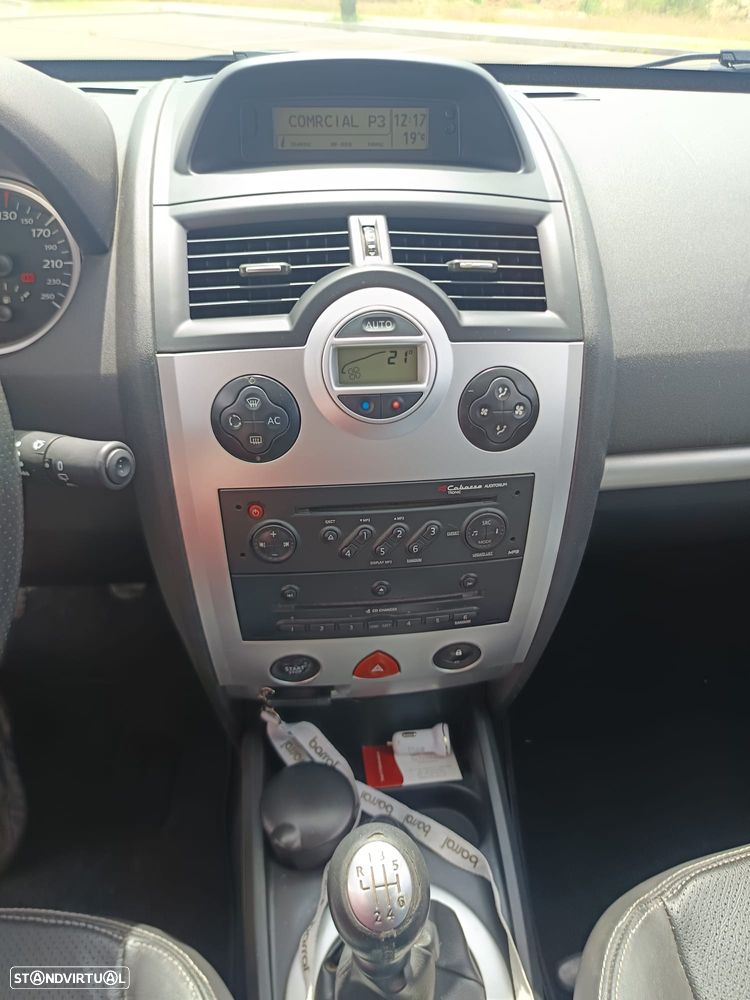 Renault Mégane Break 1.5 dCi Dynamique Luxe - 32