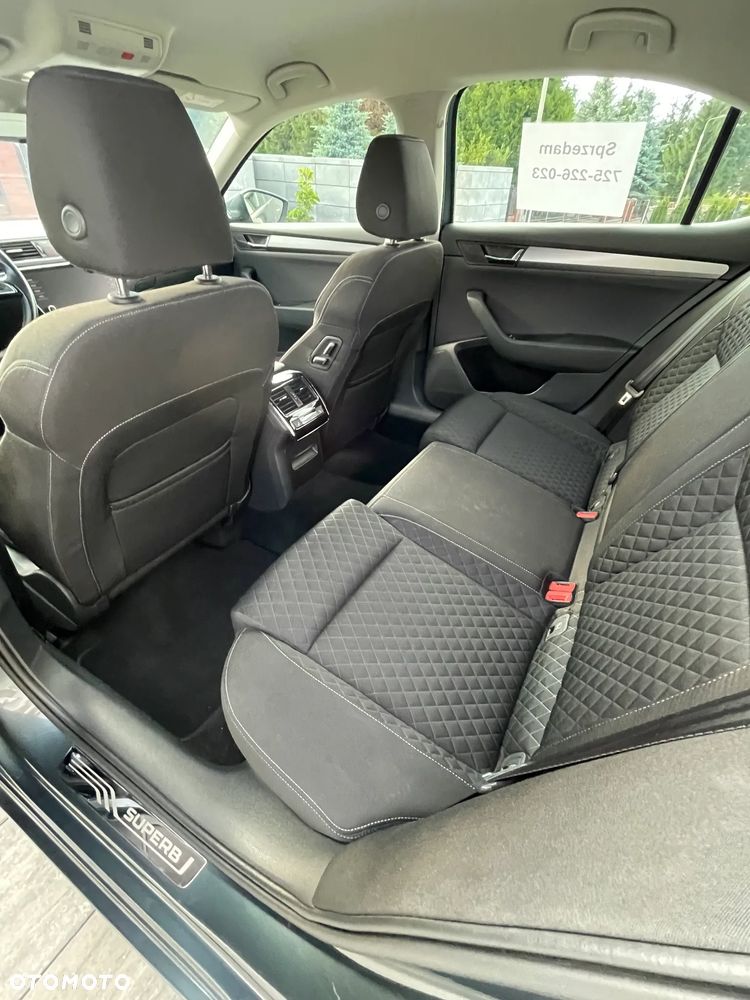 Skoda Superb 2.0 TDI Style DSG - 17