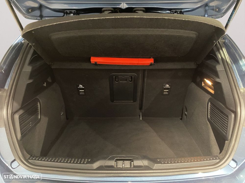 Ford Focus 1.0 EcoBoost MHEV ST-Line - 20