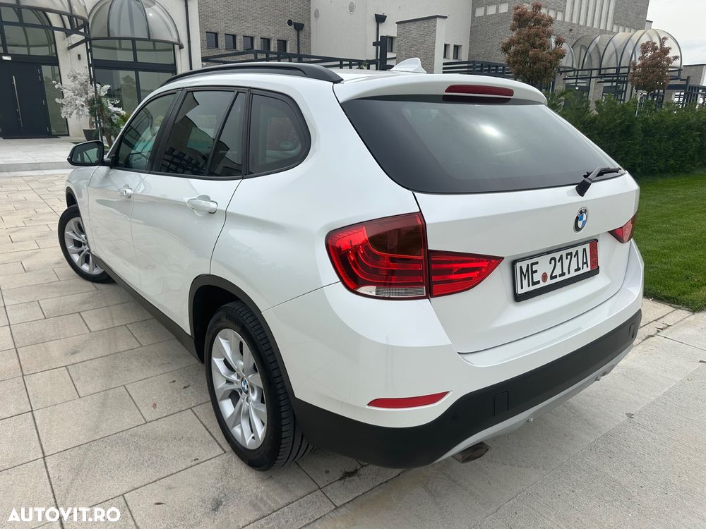 BMW X1 xDrive18d Sport Line - 3