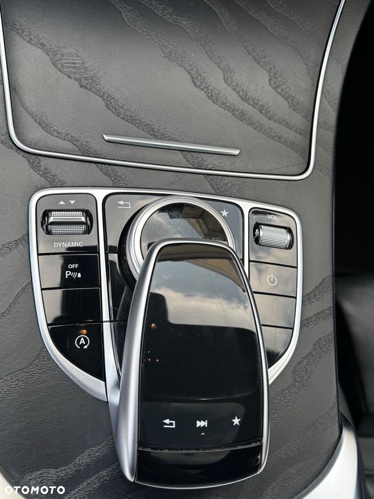 Mercedes-Benz Klasa C 220 CDI DPF Automatik Avantgarde - 24