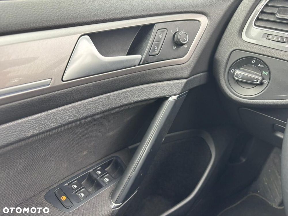 Volkswagen Golf e-Golf - 17