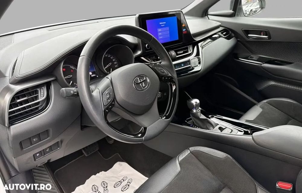 Toyota C-HR Style - 13