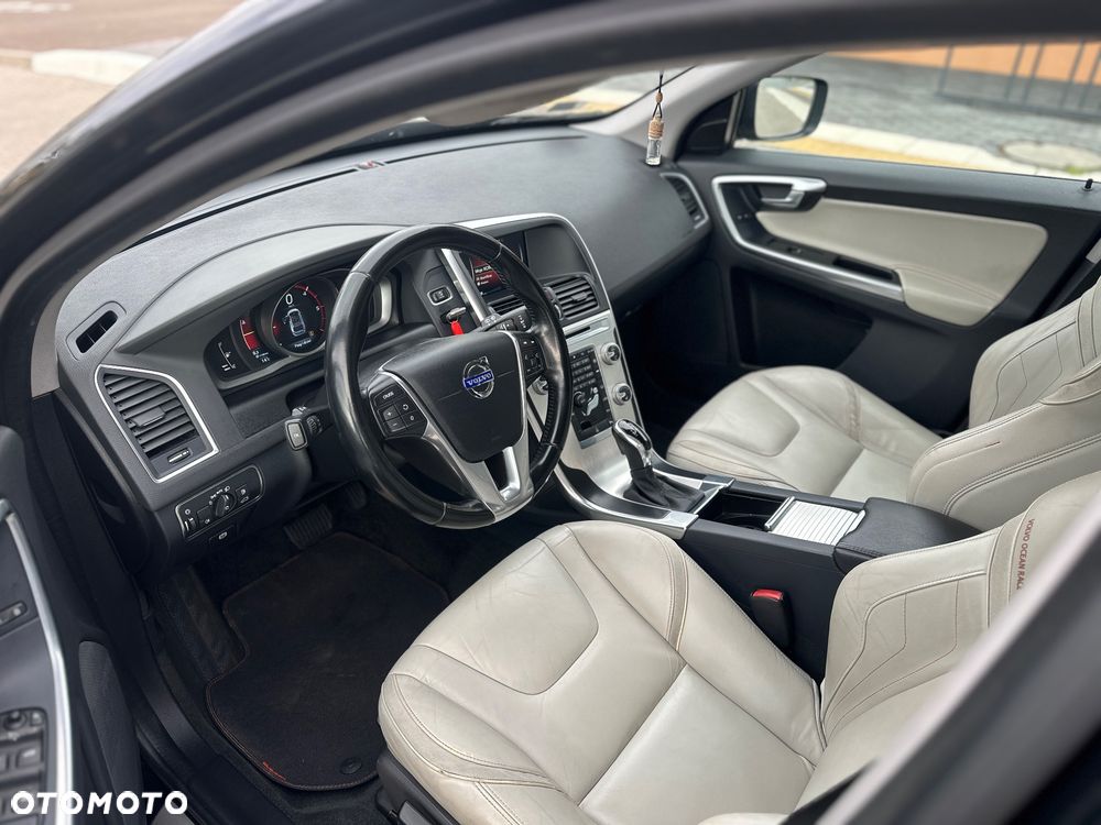 Volvo XC 60 D4 Drive-E Ocean Race - 6