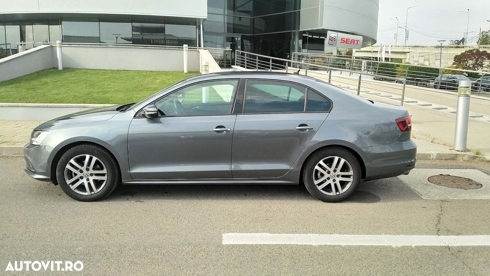 Volkswagen Jetta 2.0 TDI Comfortline - 7