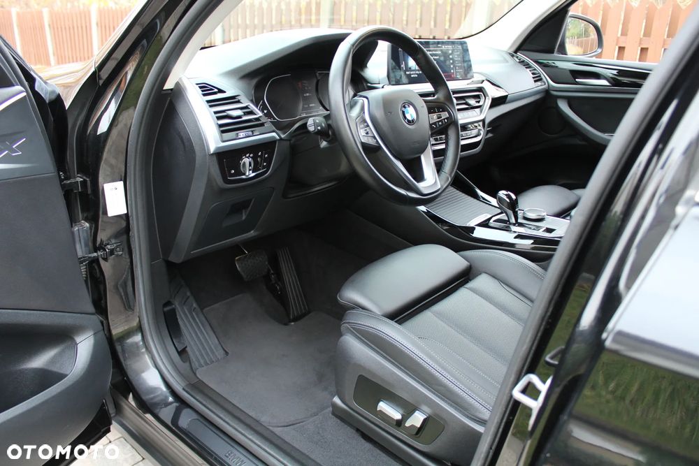 BMW X3 xDrive20i Luxury Line - 19