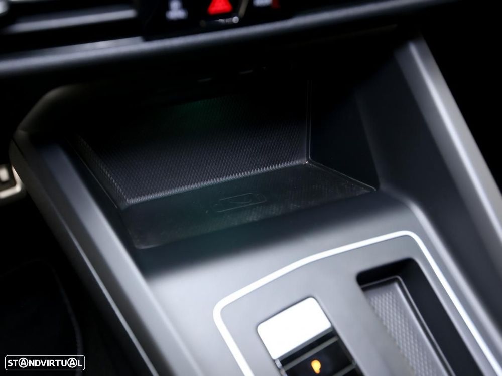 VW Golf Variant 2.0 TDi R-Line DSG - 21