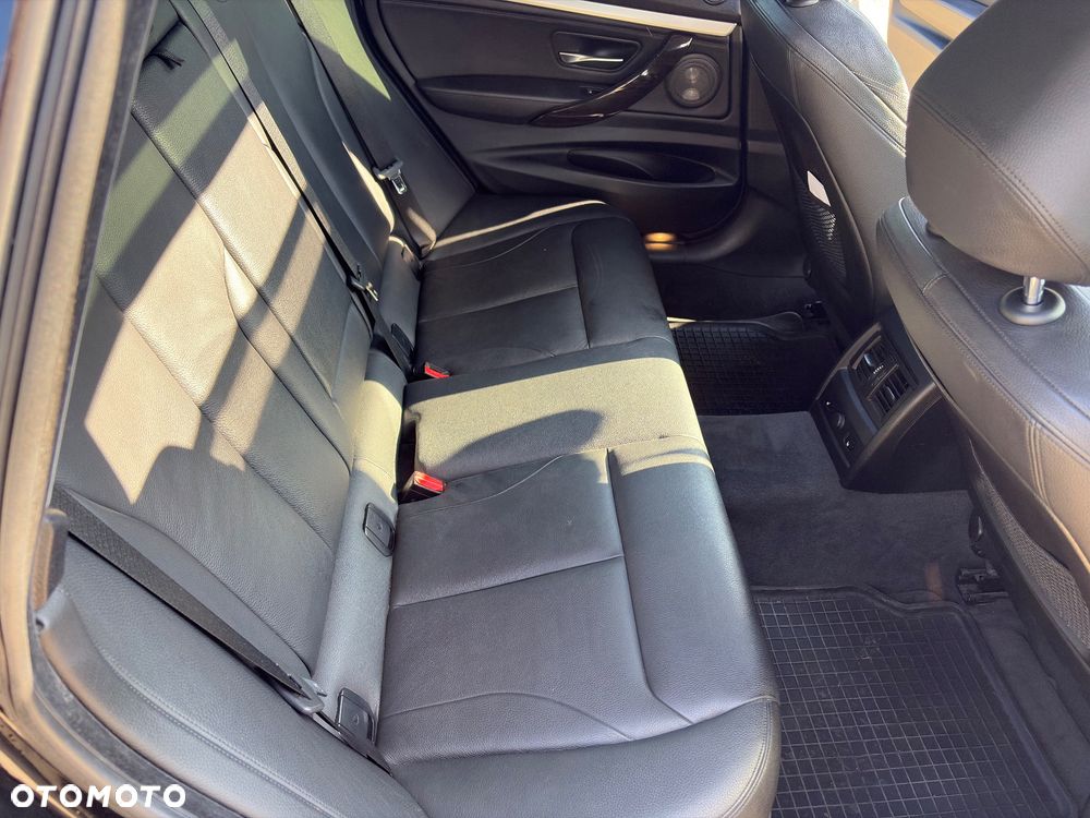 BMW 3GT 320d xDrive Luxury Line - 24