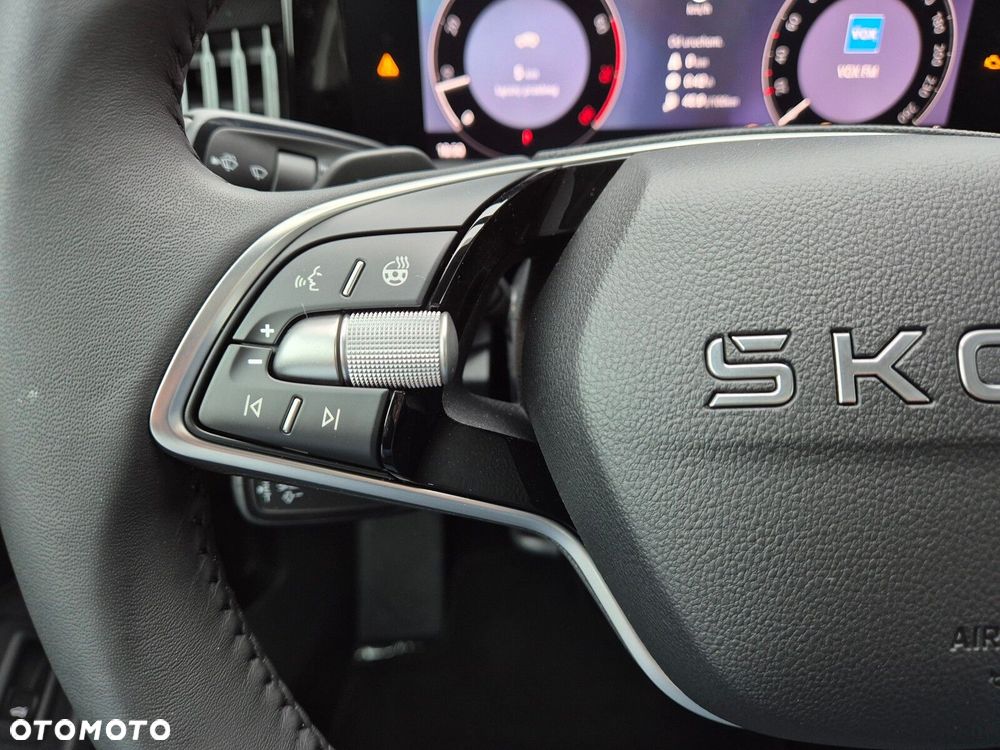 Skoda Superb 2.0 TSI L&K DSG - 37