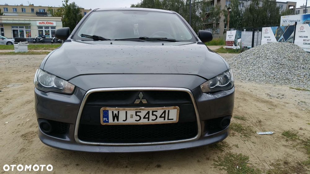 Mitsubishi Lancer - 7