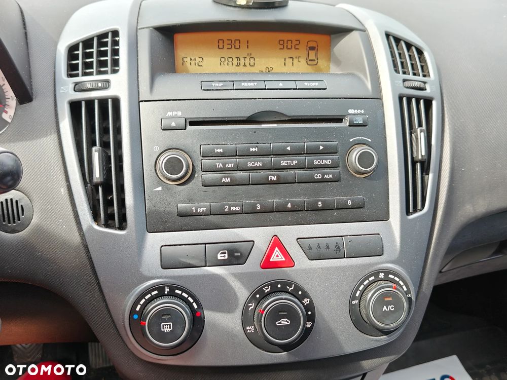 Kia Ceed 1.6 Crdi Comfort + - 20