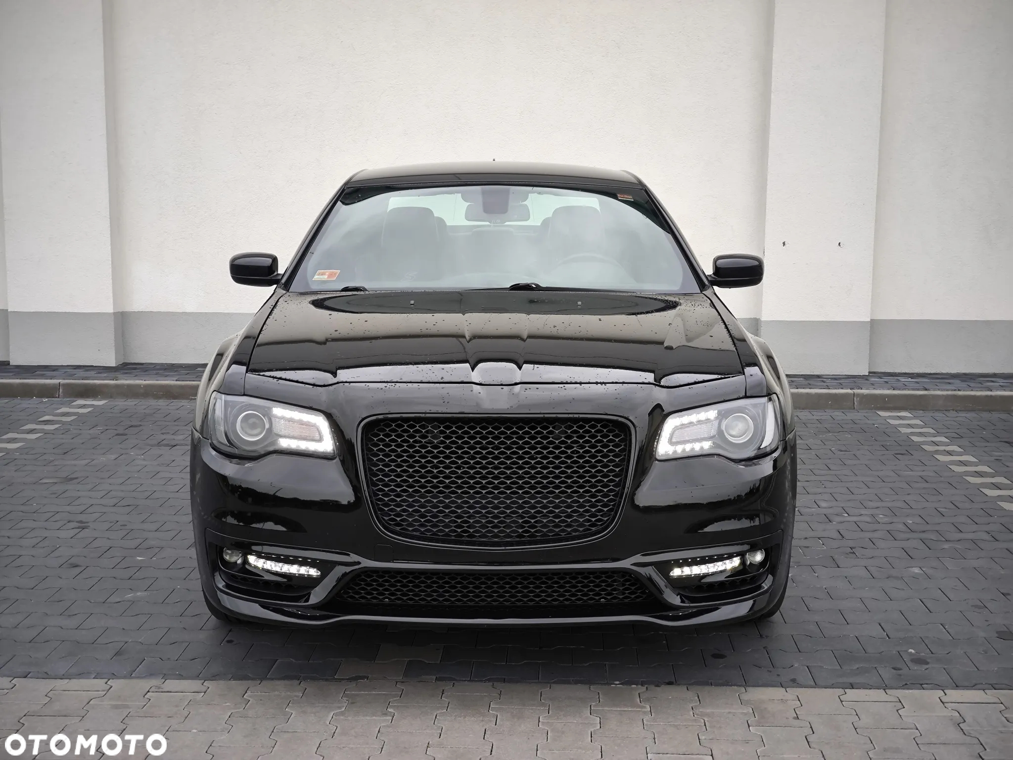 Chrysler 300 - 10