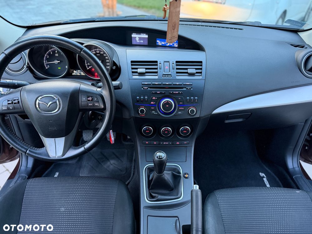 Mazda 3 - 9