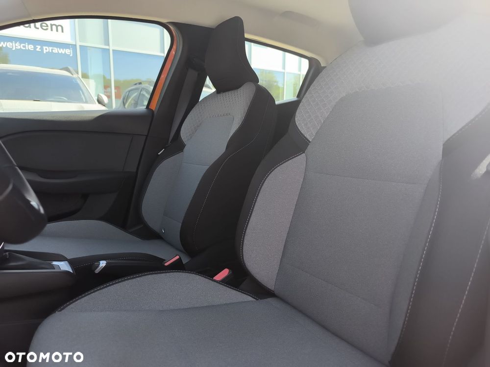 Renault Clio - 11
