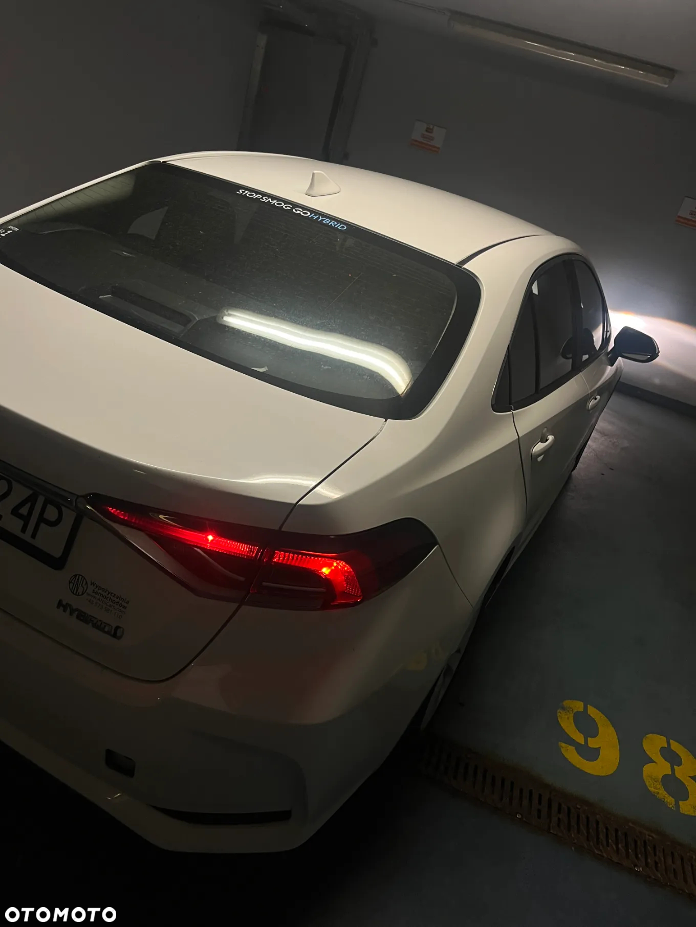 Toyota Corolla 1.8 Hybrid Comfort - 4