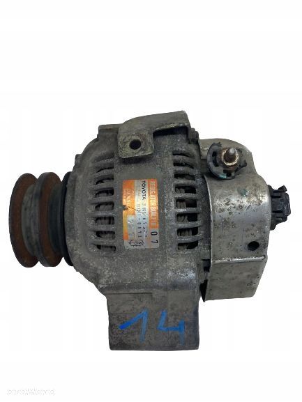 TOYOTA LAND CRUISER KJ 90 Alternator 27060-67070 - 1