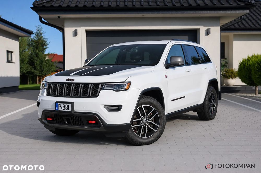 Jeep Grand Cherokee - 1