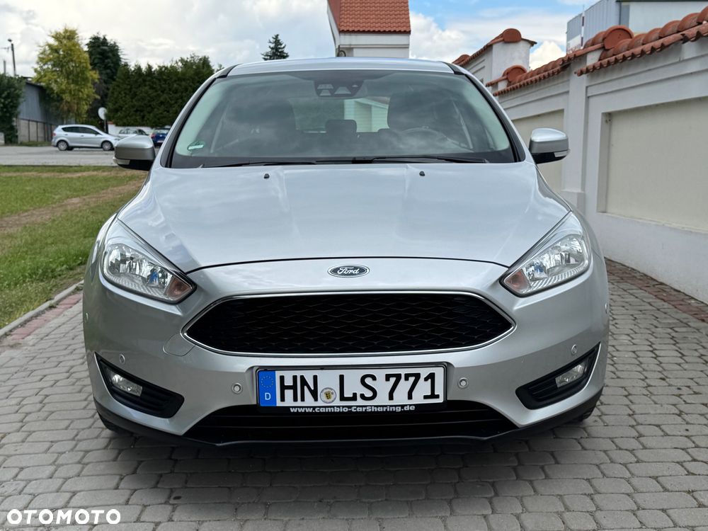 Ford Focus - 33