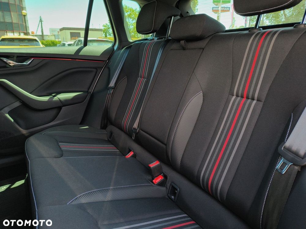 Skoda Kamiq 1.5 TSI Monte Carlo DSG - 25