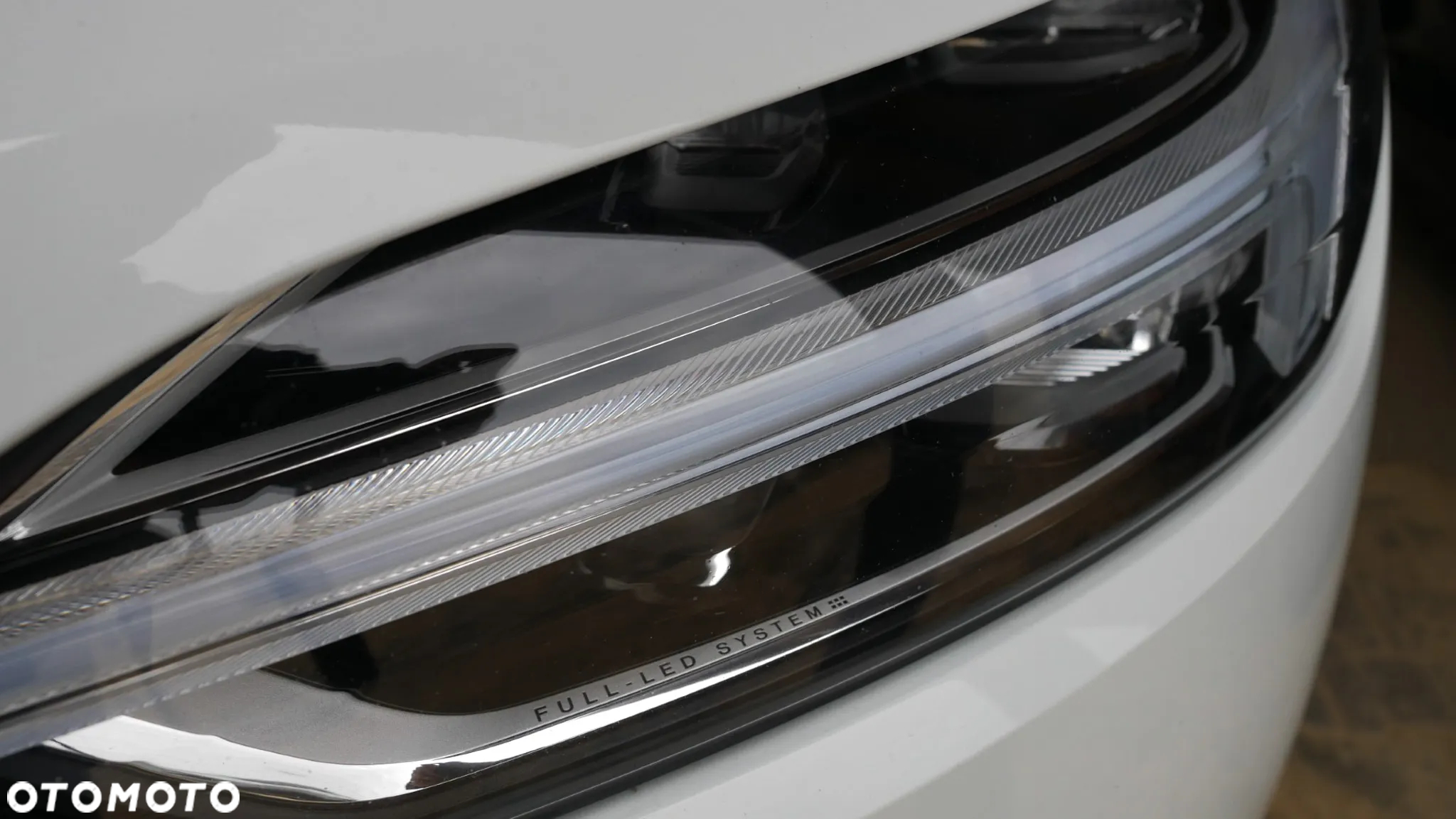 Volvo XC 60 T8 AWD Plug-In Hybrid Momentum Pro - 23