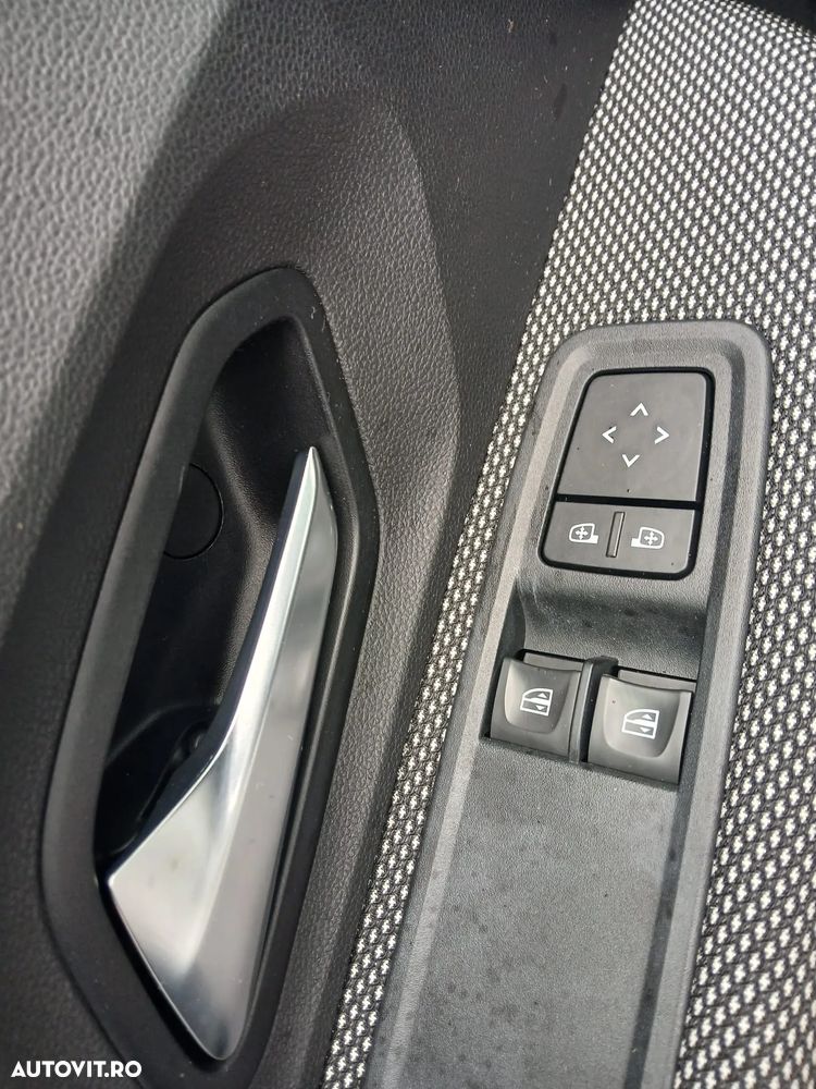 Dacia Logan TCe 90 CVT Comfort - 10