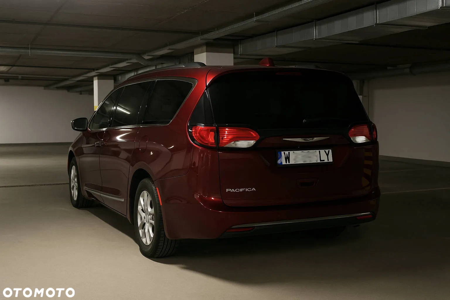 Chrysler Pacifica - 3