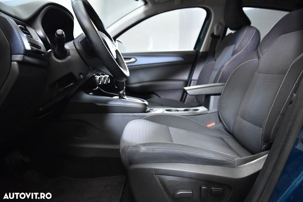 Renault Arkana E-TECH Full 145 E-TECH engineerd - 23