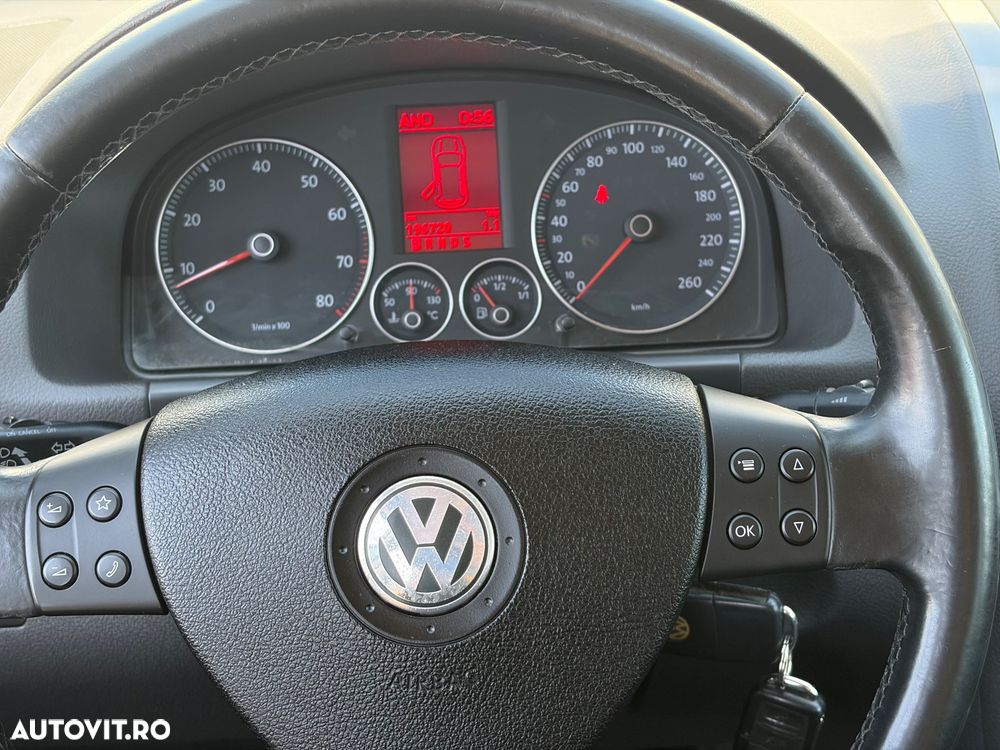 Volkswagen Touran 1.4 TSI DSG Comfortline - 12