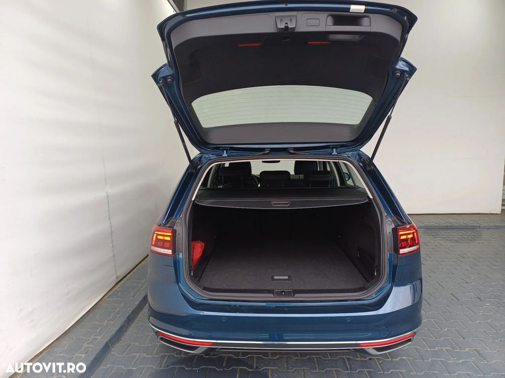 Volkswagen Passat Variant 2.0 TDI DSG Highline - 32