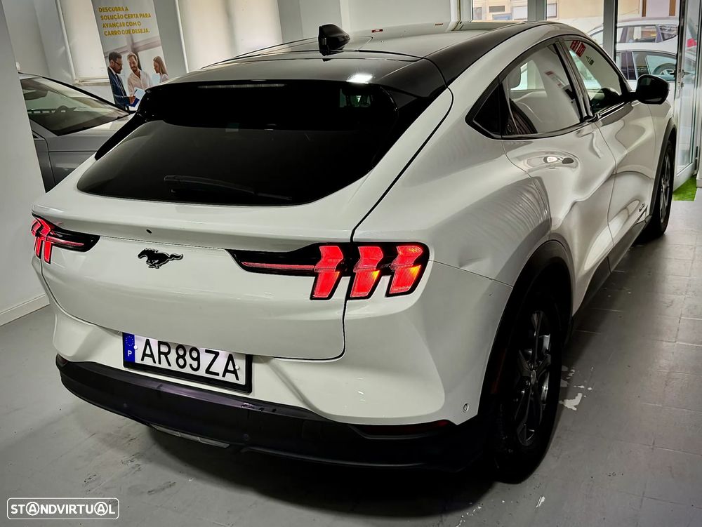 Ford Mustang Mach-E Premium - 6