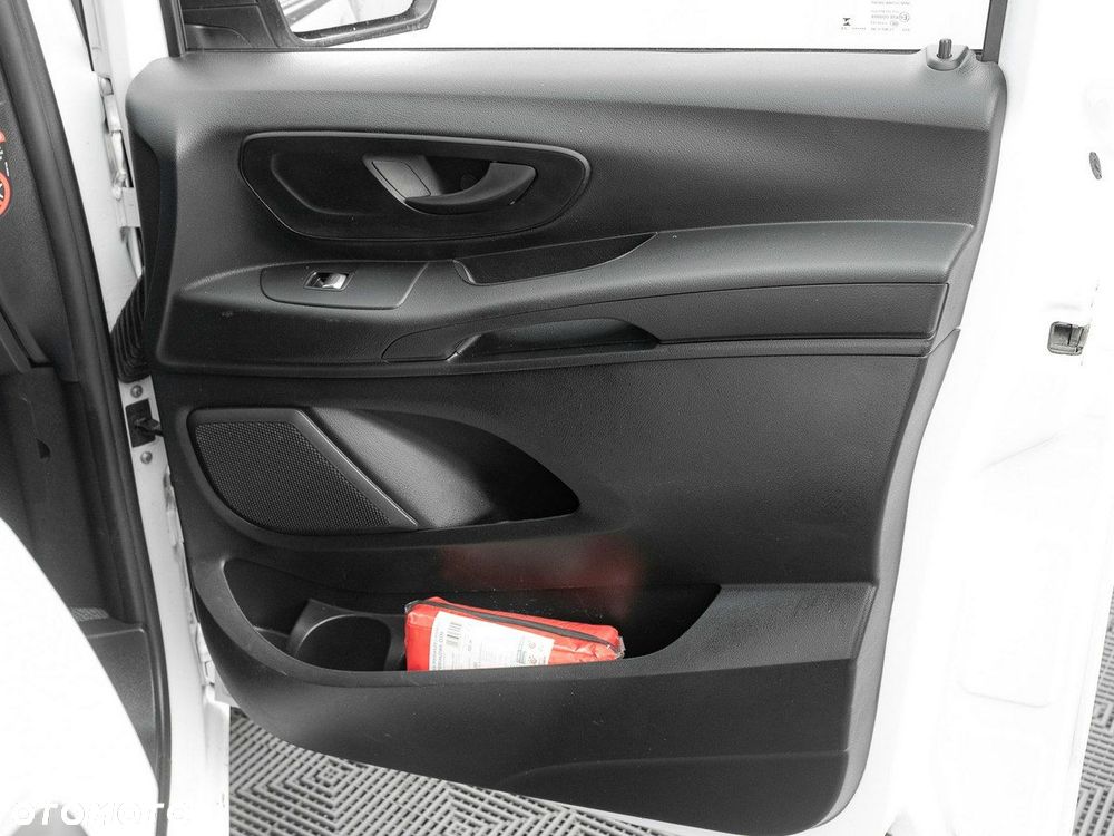 Mercedes-Benz Vito - 24