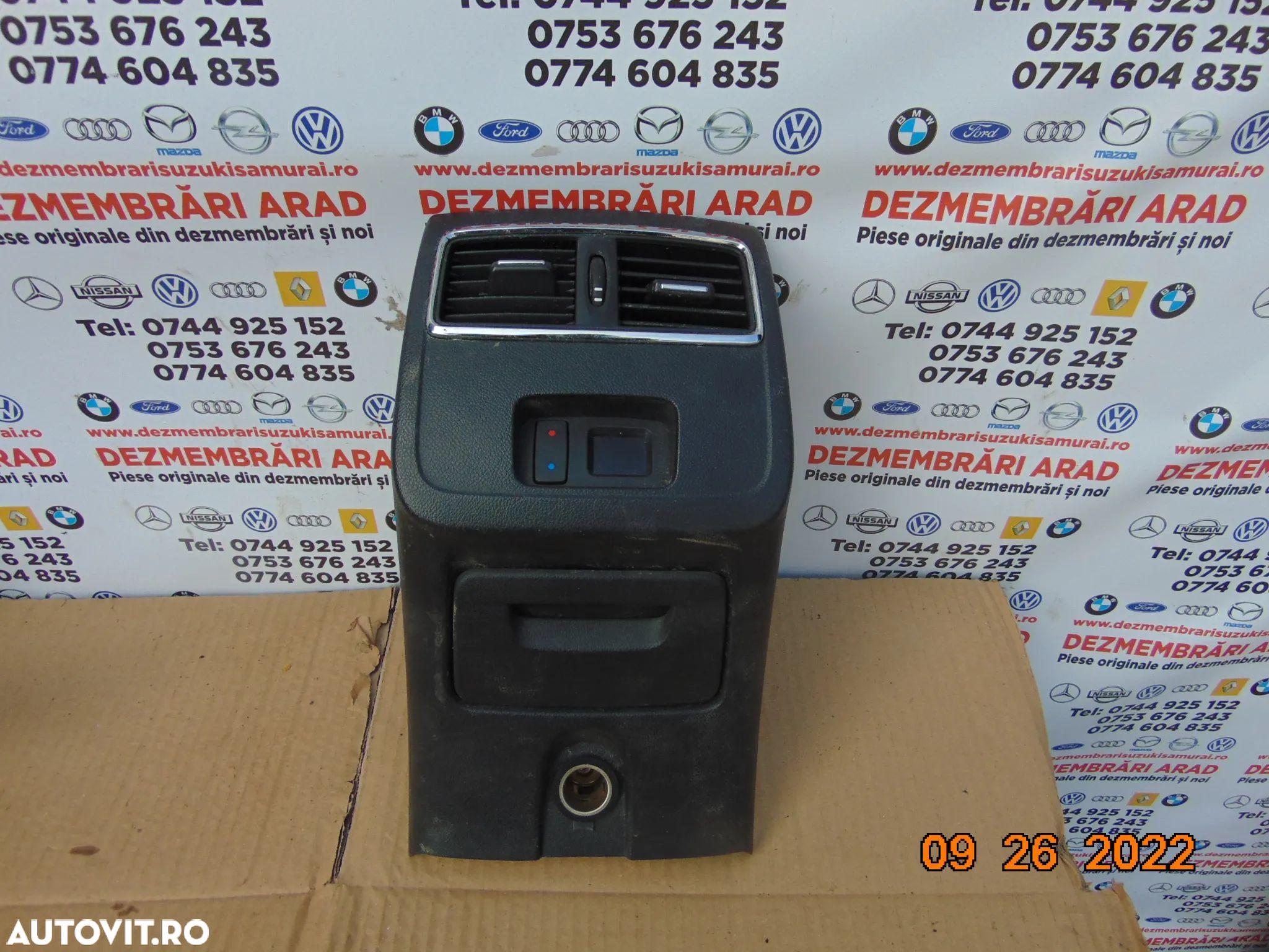 Grile Ventilatie spate Renault latitude comenzi ac spate climatronic dezmembrez - 1