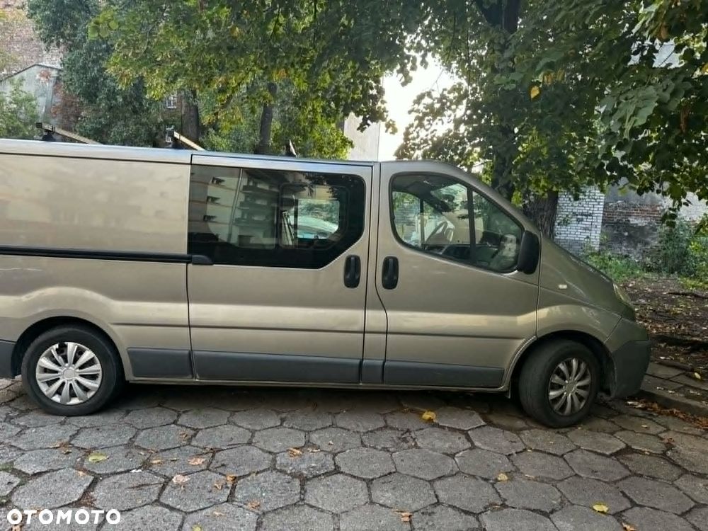 Renault Trafic - 2