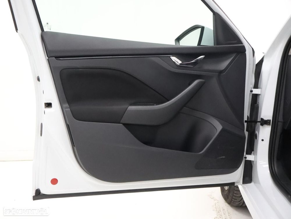 Skoda Kamiq 1.0 TSI Ambition DSG - 10