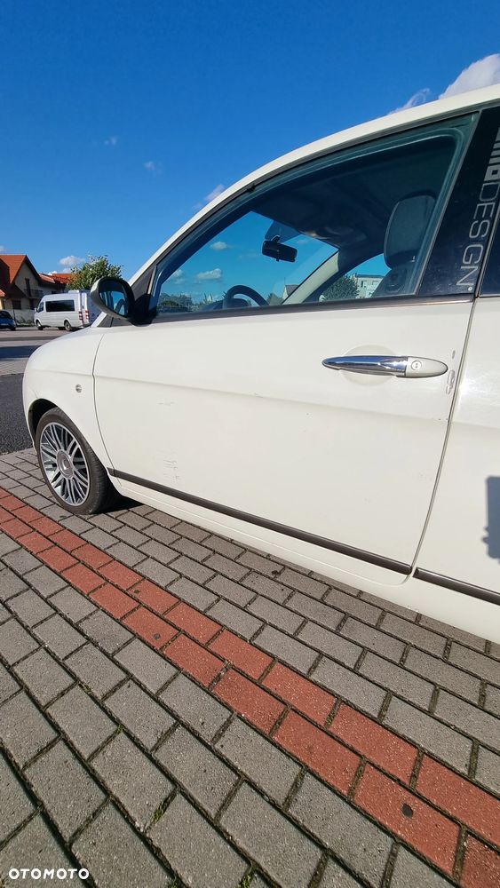 Lancia Ypsilon 1.4 S MomoDesign (5 os.) - 4