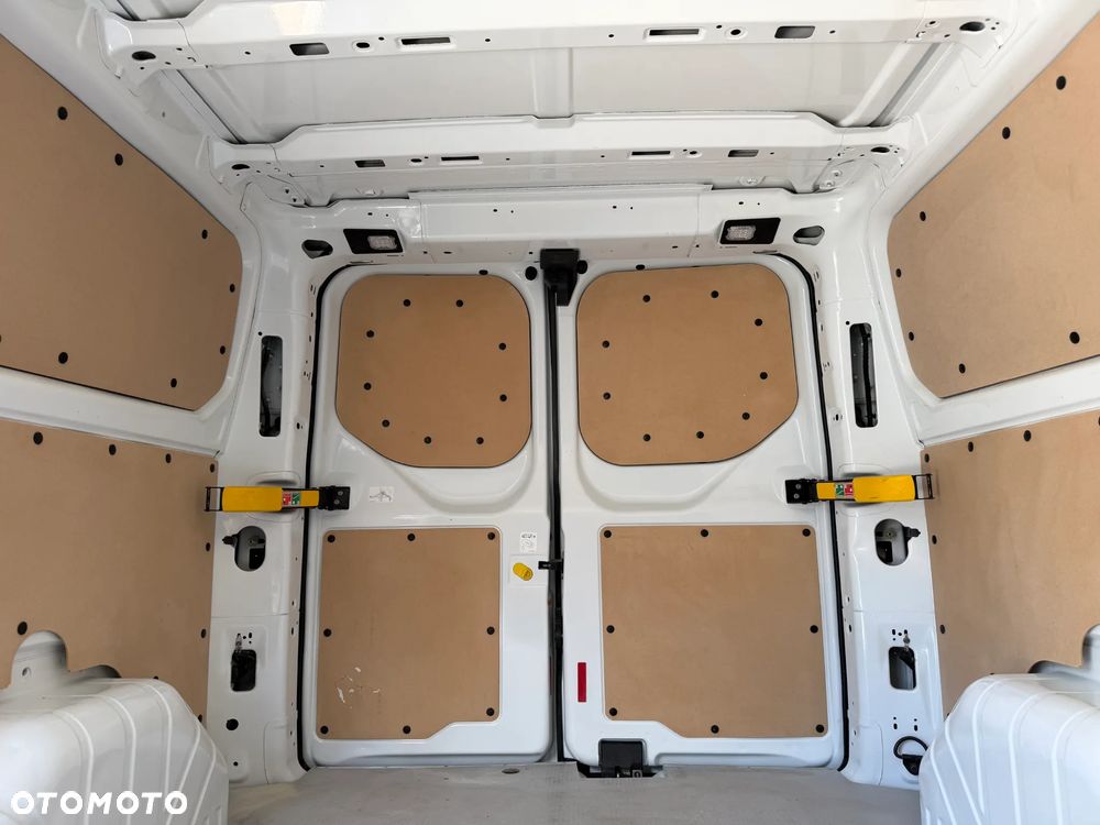Ford TRANSIT CUSTOM VAN 300L MODEL L2H1 Long VAT-1 Cięż. 3 osobowy SILNIK 2.0 130KM Euro-6 DUŻA ŁADOWNOŚĆ 1086kg DMC 3000kg Homologacja na hak 2800kg ZABUDOWA PAKI! Niski przebieg TYLKO 93tys.km! - 41