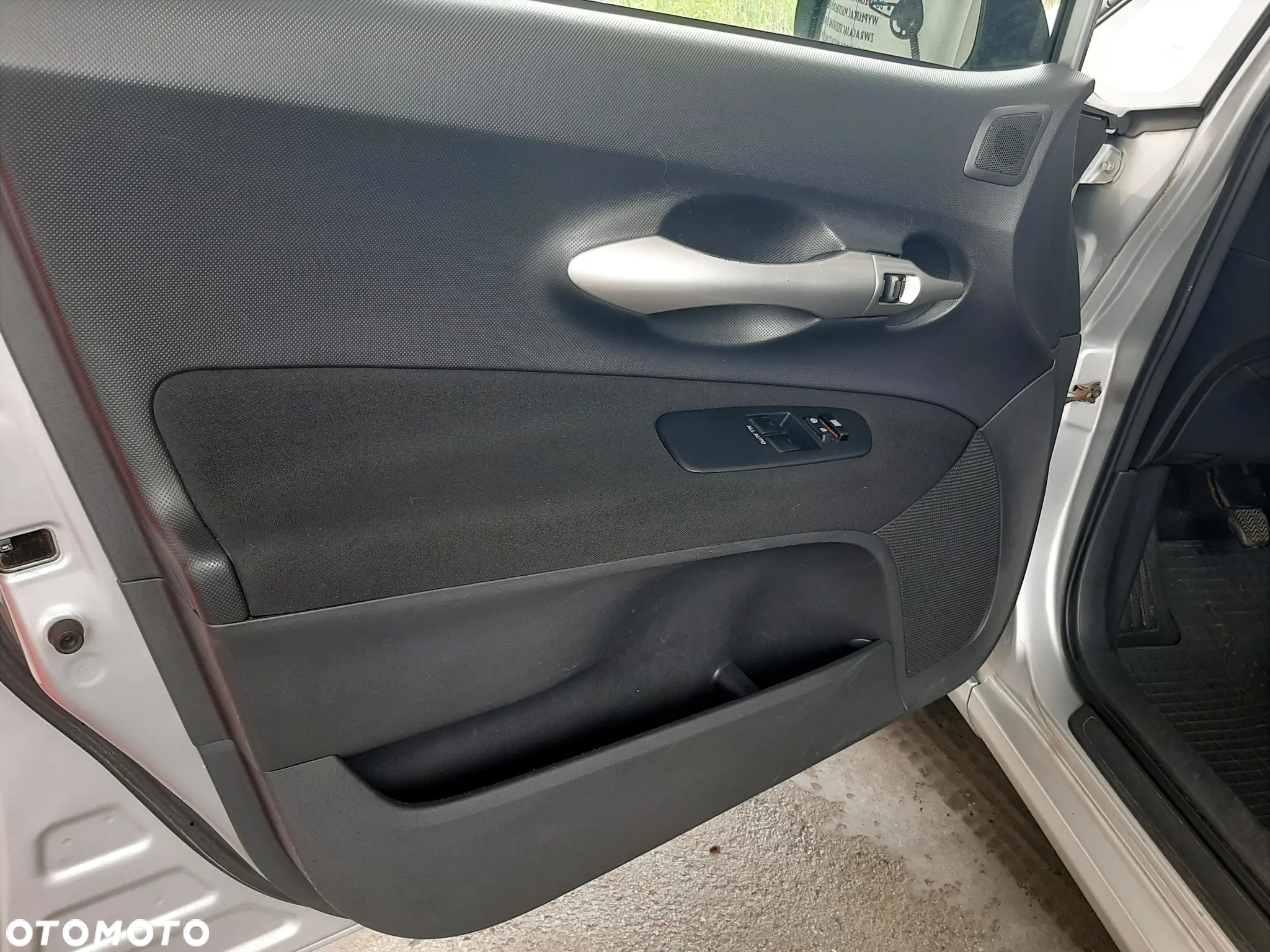 Toyota Auris - 10