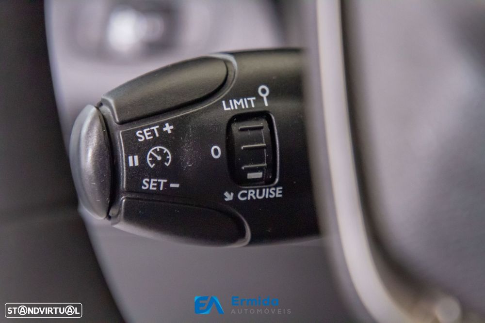 Peugeot Partner 1.5 BlueHDi Asphalt Standard - 36