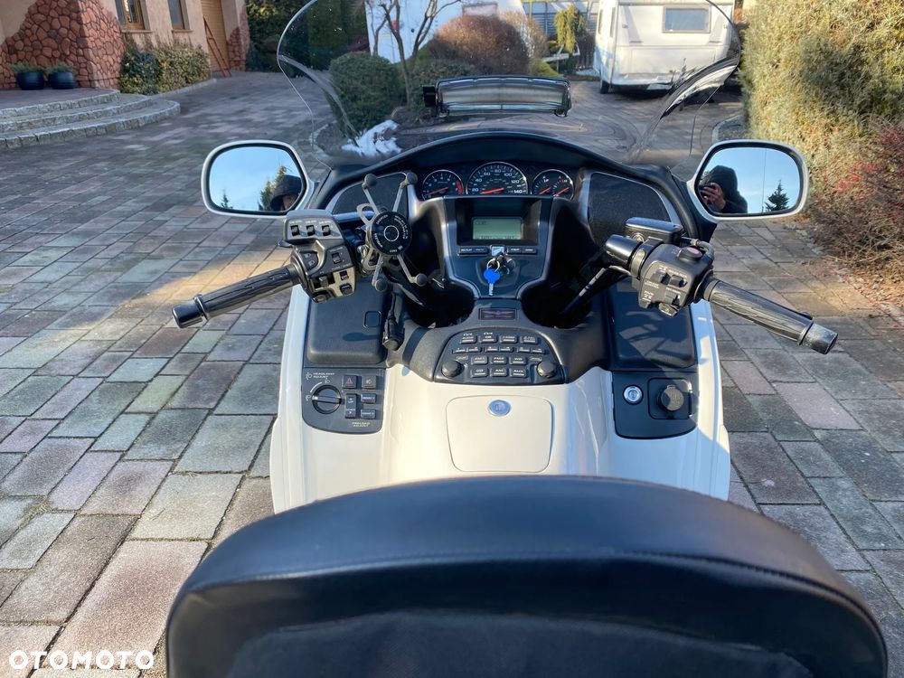 Honda GL - 11