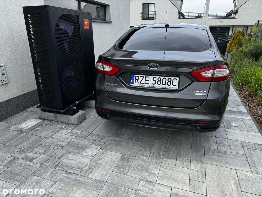 Ford Fusion - 5