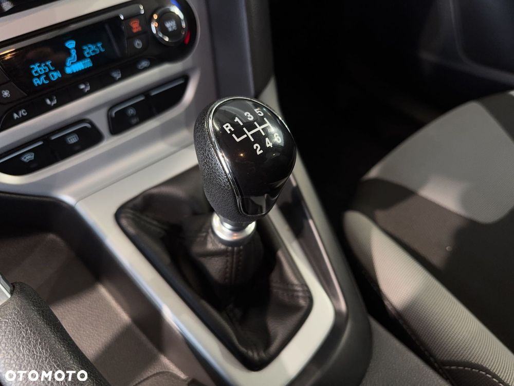 Ford Focus - 22