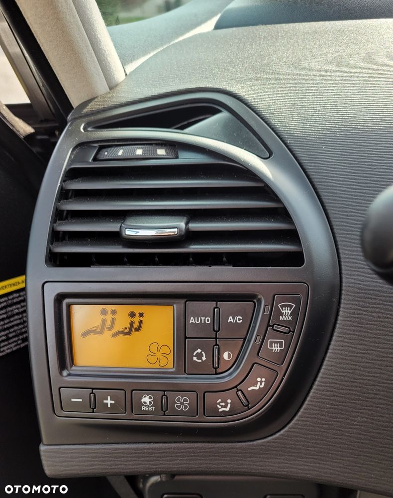 Citroën C4 Picasso - 7