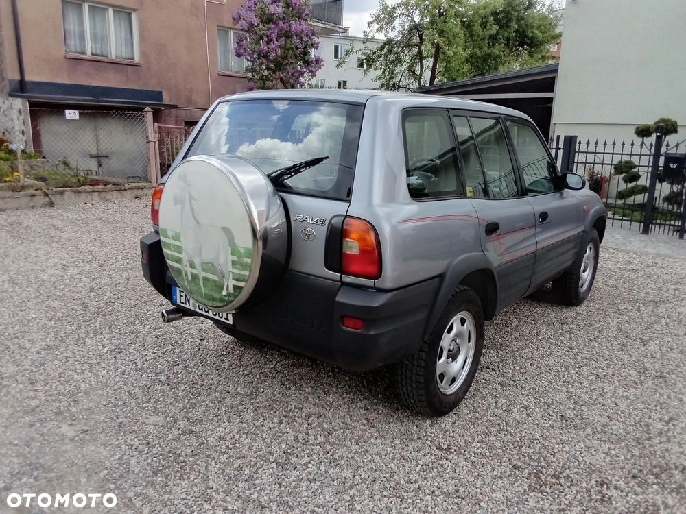 Toyota RAV4 2.0 Fun - 6