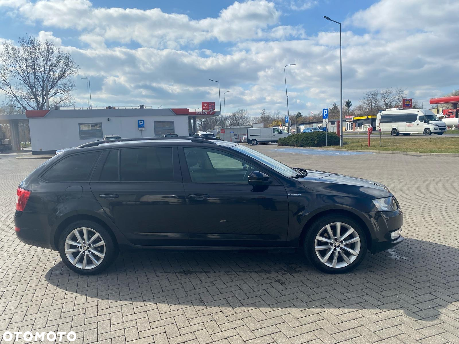 Skoda Octavia 1.6 TDI DPF DSG Elegance - 7
