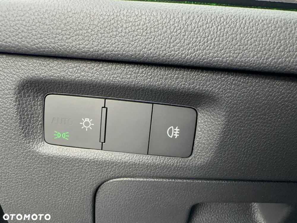 Skoda Octavia 1.5 TSI mHEV Selection DSG - 15