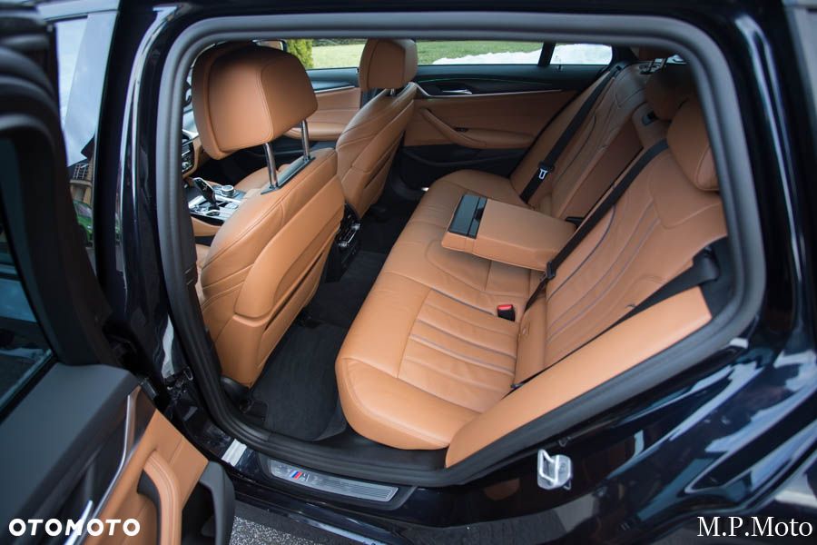 BMW Seria 5 520d M Sport Edition - 37
