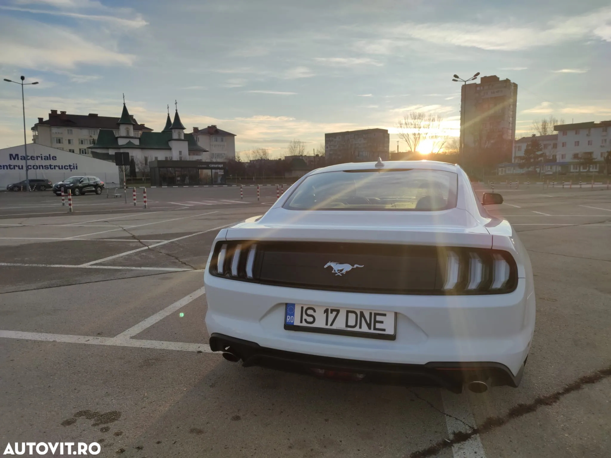 Ford Mustang 2.3 Eco Boost Aut. - 11