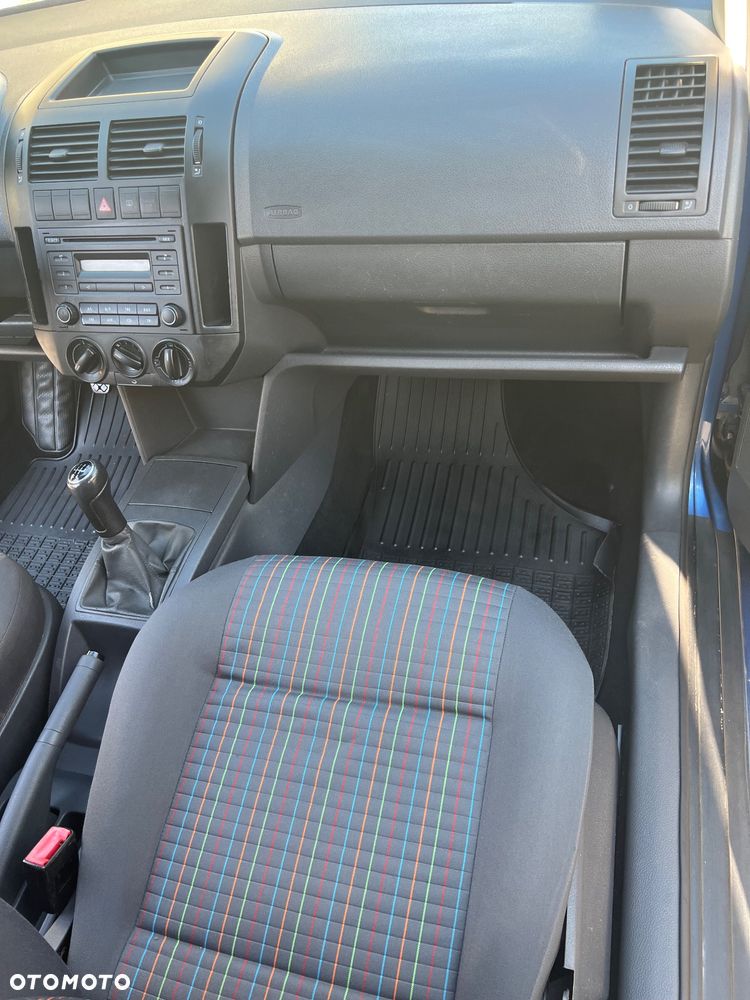 Volkswagen Polo - 18