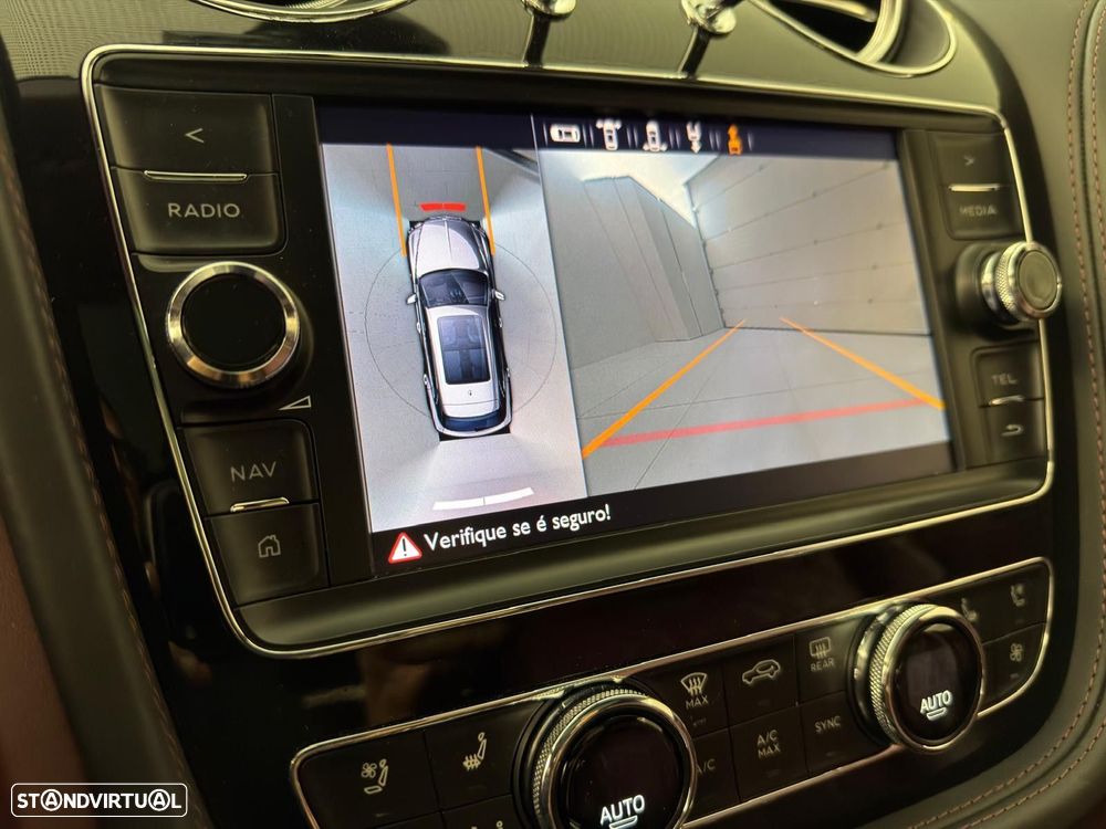 Bentley Bentayga V6 Hybrid - 26