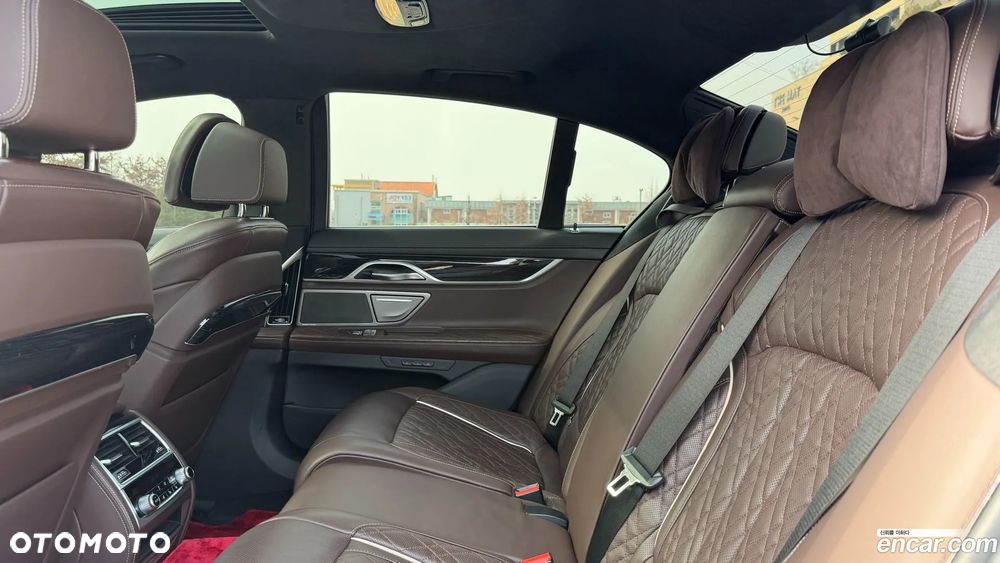 BMW Seria 7 - 12